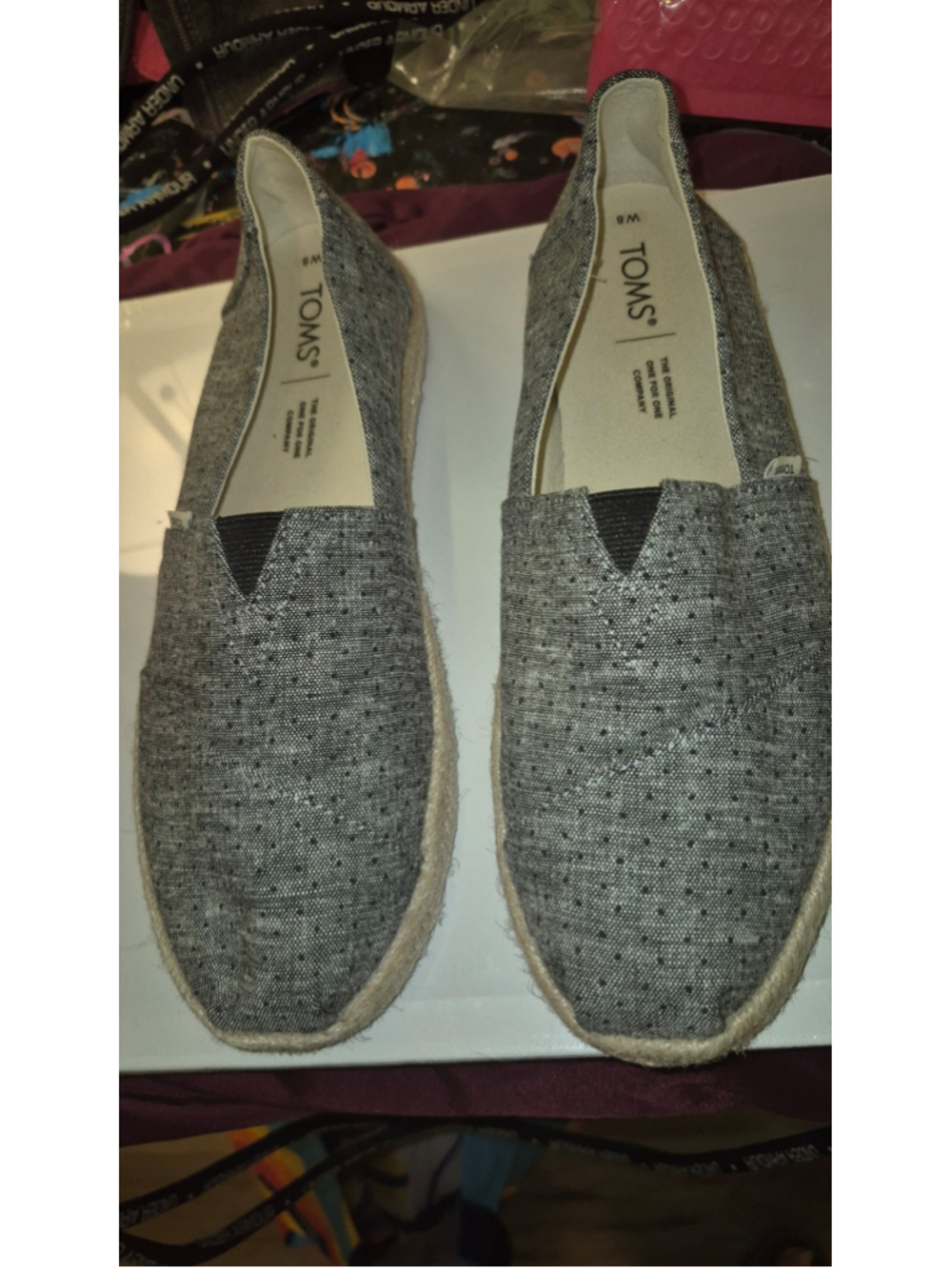 TOMS Slip-On Alpharetta Shoes. SZ 8. Black/Gray small print. NWOT